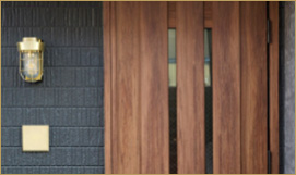 Solid Laminated Flush Main Door With Elegant Hardware Fittings